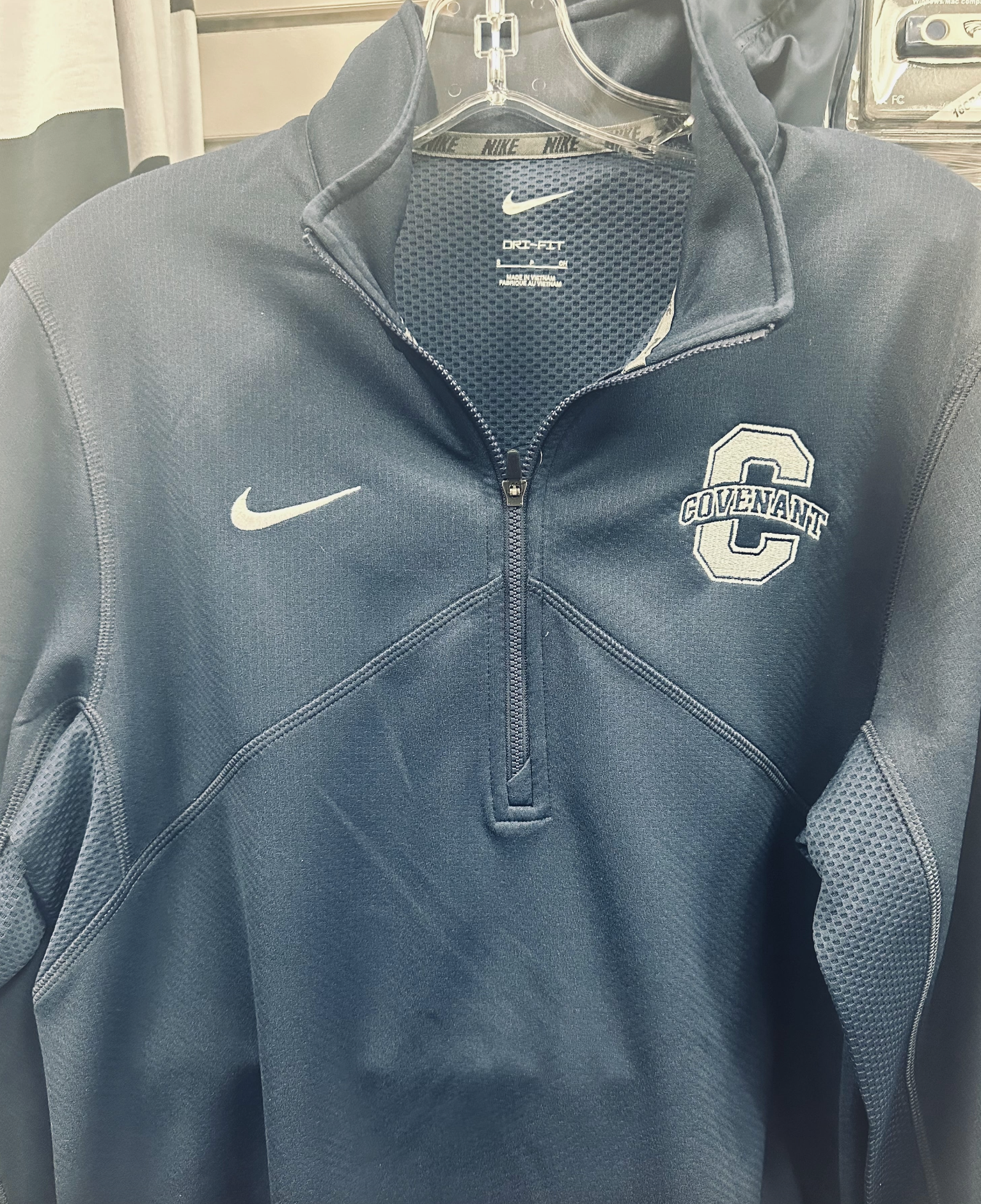 Nike 1/4 Zip Pullover - Training Top